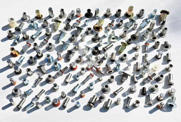 5G Technology and Self-Service