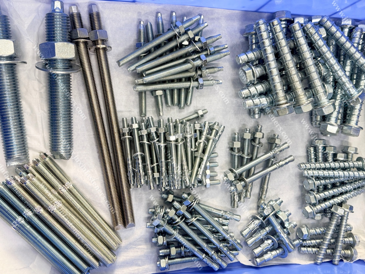 Heavy-Duty Concrete Anchors for Construction, MEP, Infrastructure and Industrial Applications Heavy-Duty Concrete Anchors for Construction, MEP, Infrastructure and Industrial Applications