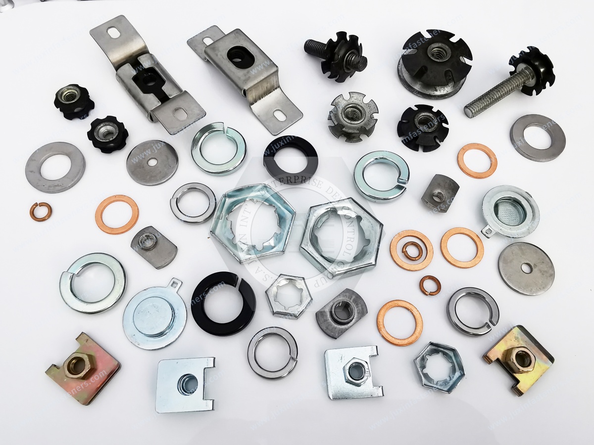 304 vs 316 Stainless Steel Clip-On Nuts | Material Selection Guide 304 vs 316 Stainless Steel Clip-On Nuts | Material Selection Guide