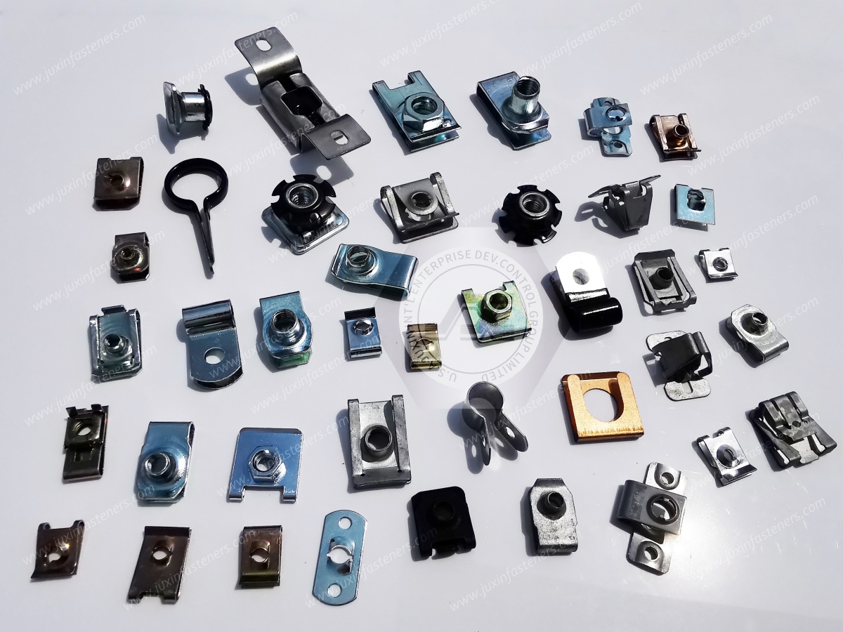 Metric Clip-On Nuts: Thread Size, Panel Thickness
