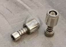 JX-21QJG211-M5-16-SS, Stainless steel Rounded Head Quarter-Turn Captive Panel Screws with Back Press-Fit Nut