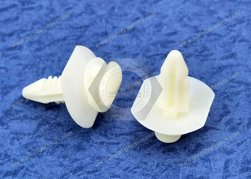 JX-13M05305 General Plastic Barbed Push Rivets Fasteners For Automotive