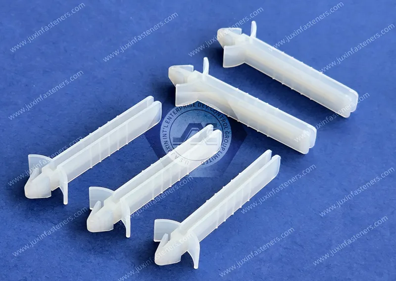 Vertical and Snap-In Card Guide