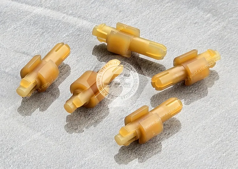 Heat-resistant hammer-type isolation column JX-GNPR2007-269